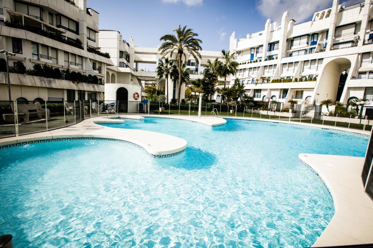 Duplex Apartment On The Beach 71 Marbella Exterior photo
